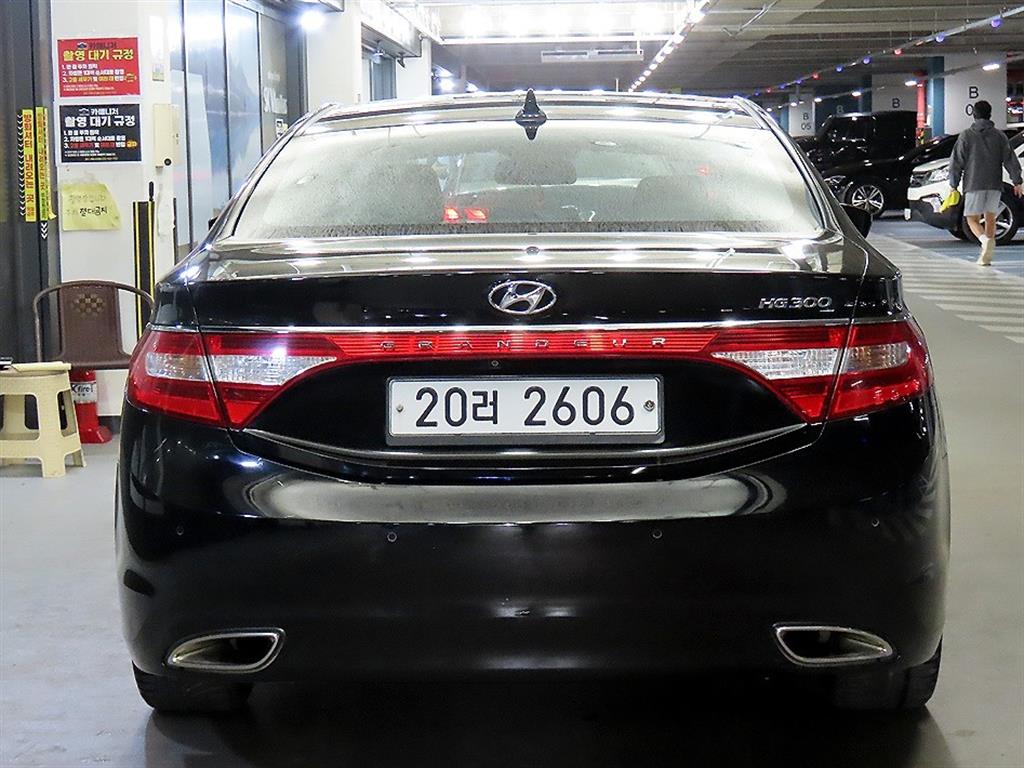 HYUNDAI Grandeur - Vista 5