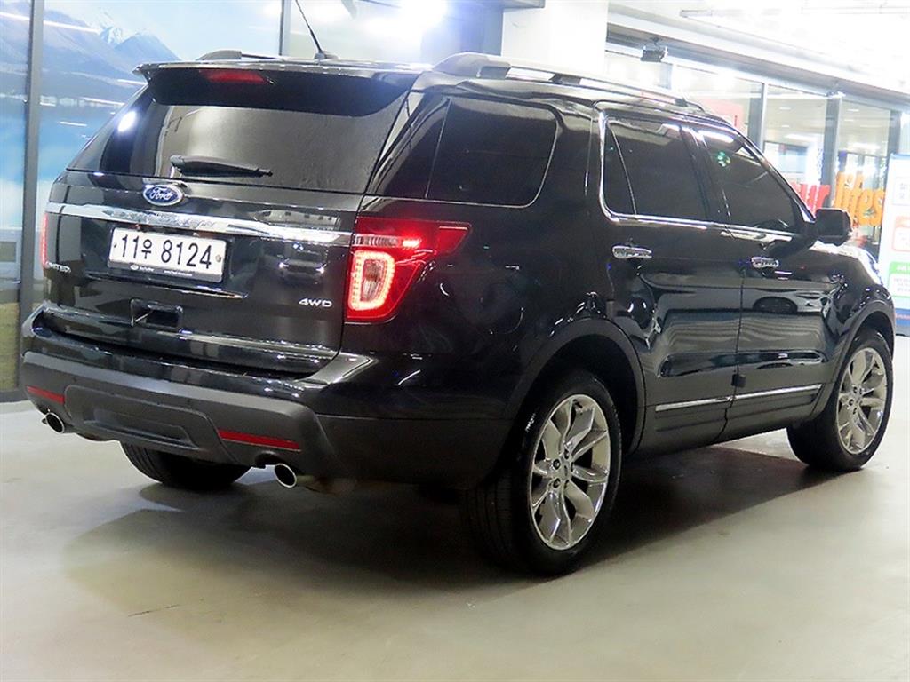 Ford Explorer - Vista 4