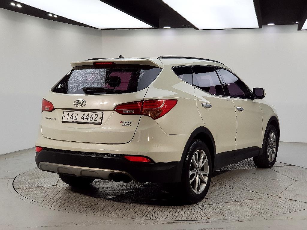 HYUNDAI Santa Fe - Vista 4