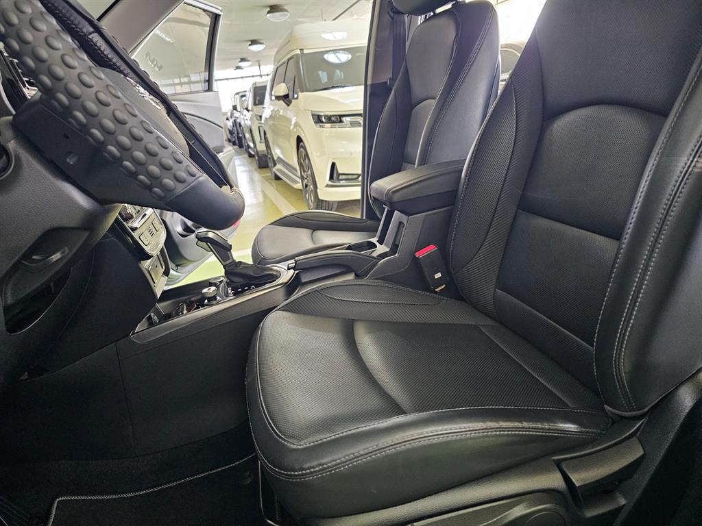 Ssangyong Tivoli - Vista 9