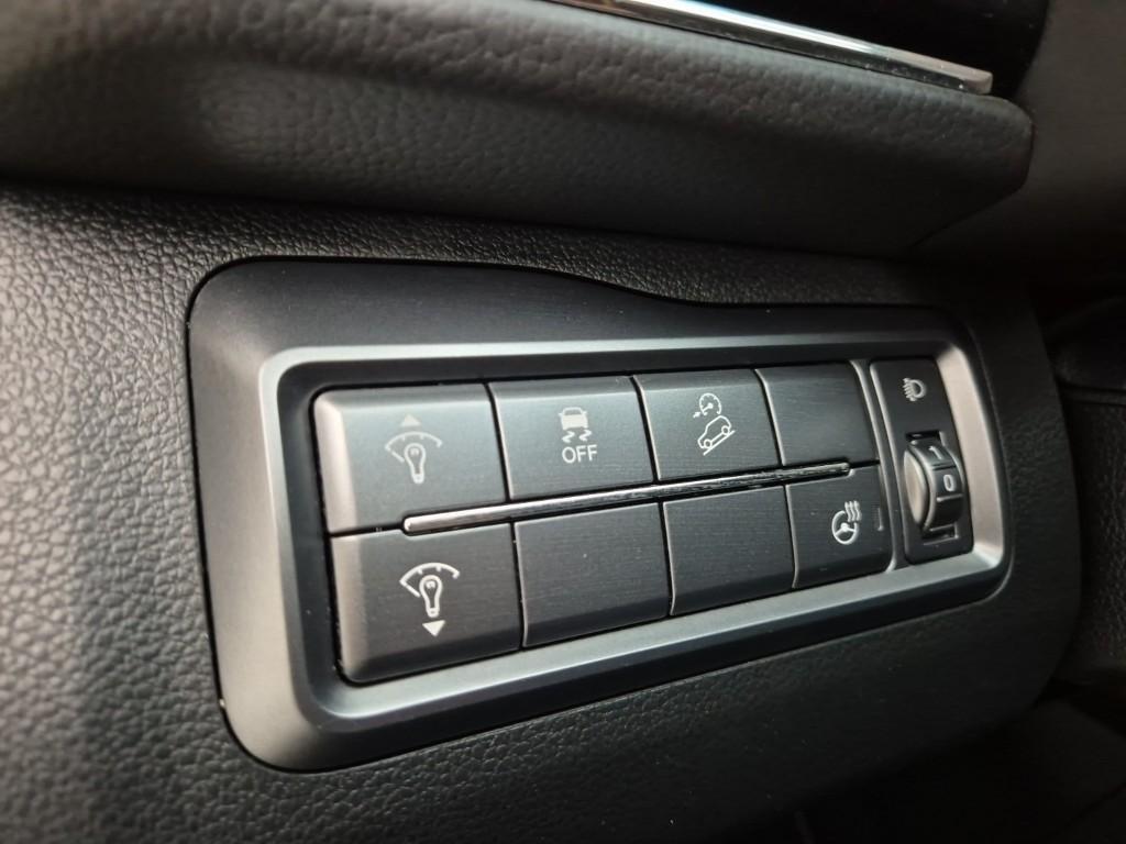 Ssangyong Tivoli 2020 Blanco - Importación desde Corea - HF Imports Iquique - Foto 17