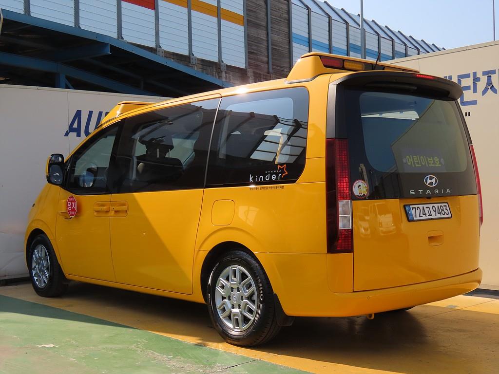 HYUNDAI Staria - Vista 3