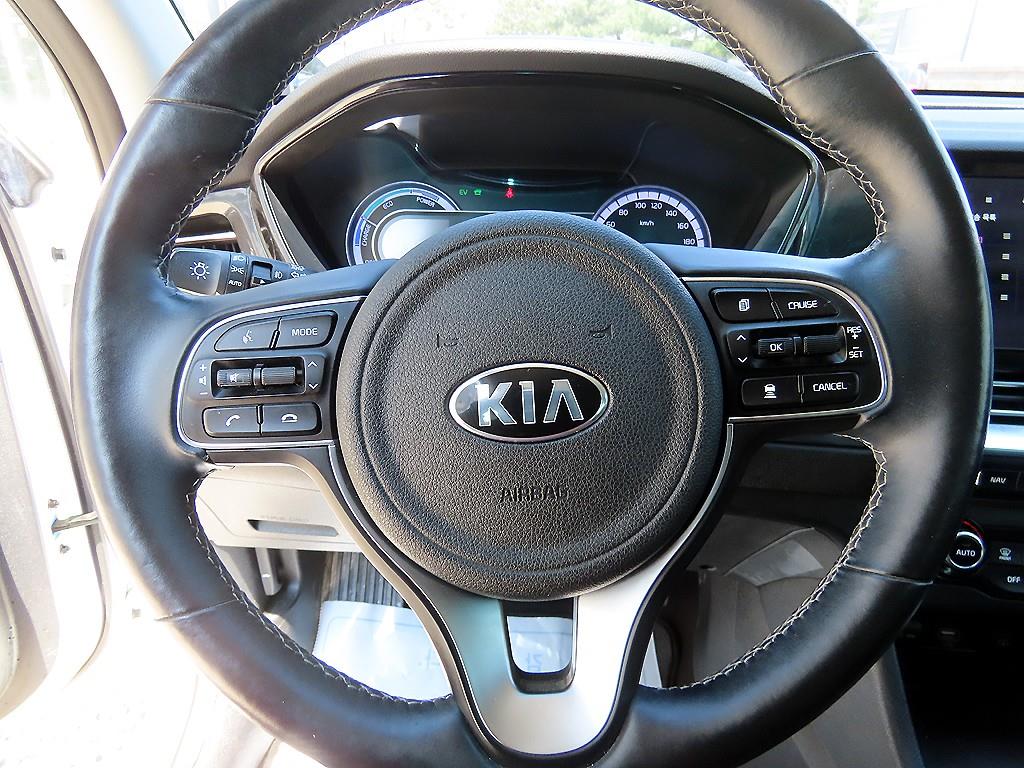 KIA Niro - Vista 8