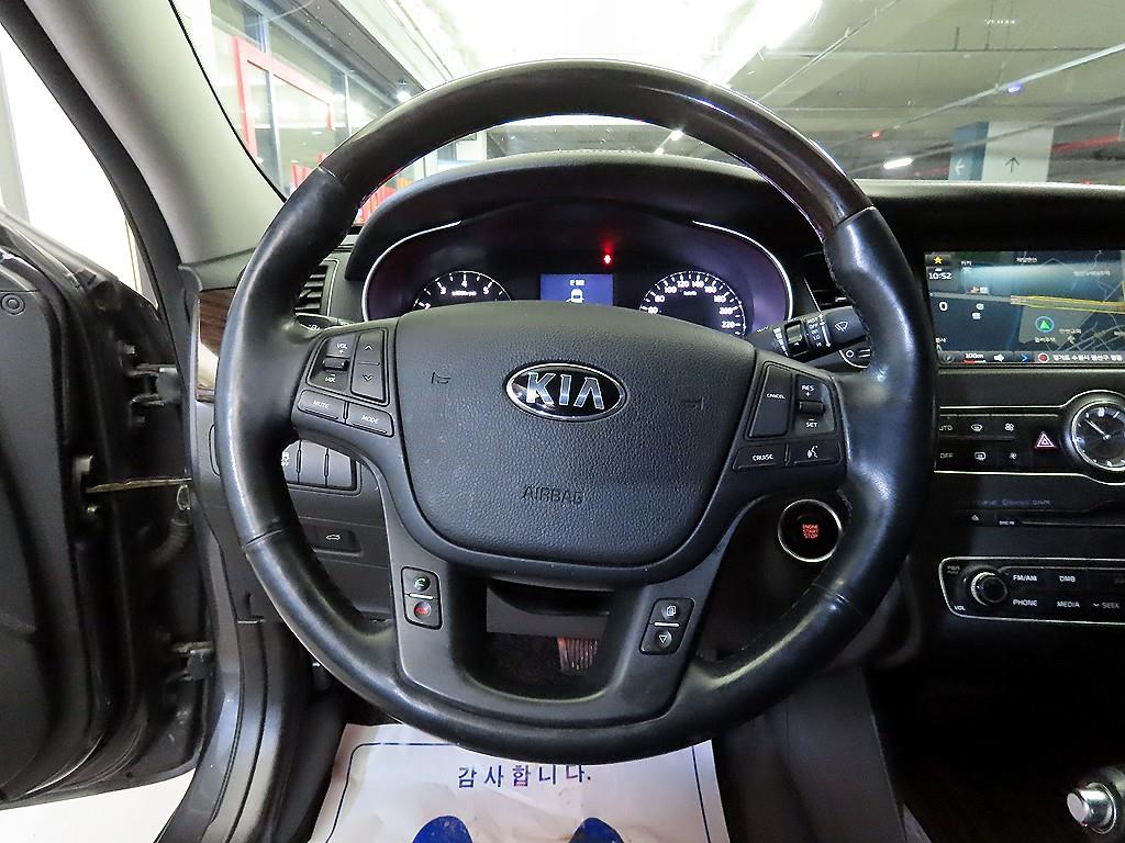 KIA K7 - Vista 8