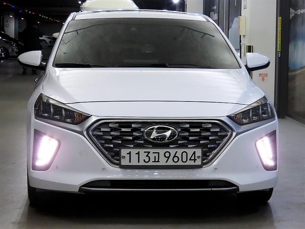 HYUNDAI Ioniq - Vista 2
