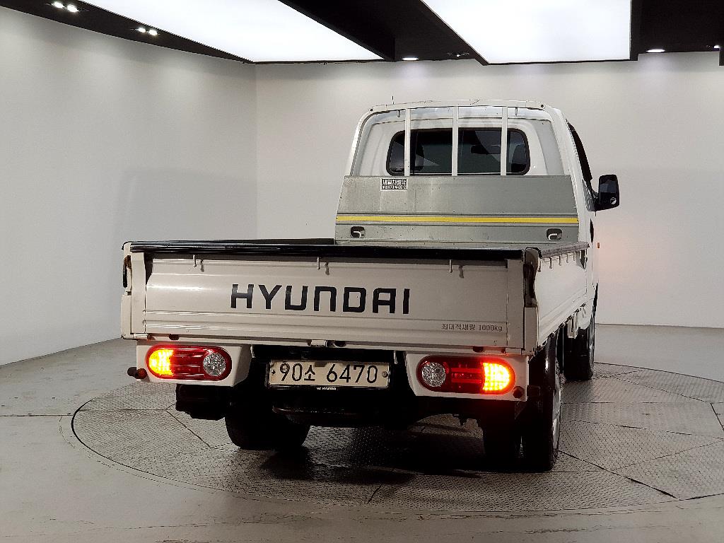 Small Truck Cargo (small) - Vista 3
