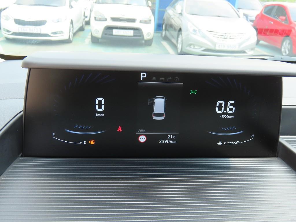 HYUNDAI Staria 2025 Amarillo - Importación desde Corea - HF Imports Iquique - Foto 13