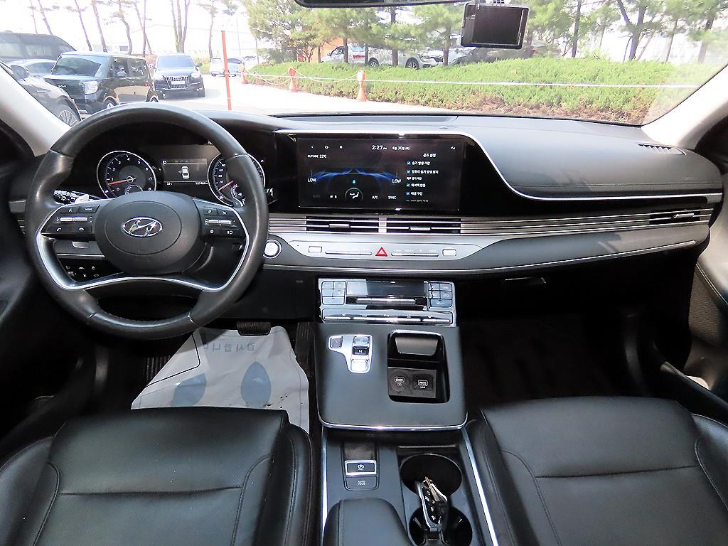 HYUNDAI Grandeur - Vista 7