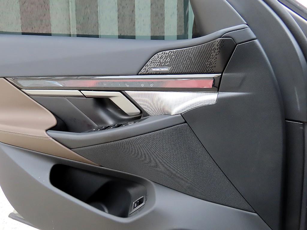 BMW 5 Series - Vista 12
