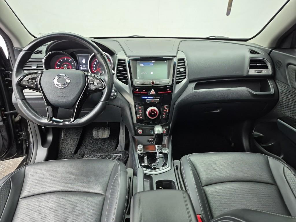 Ssangyong Tivoli - Vista 5