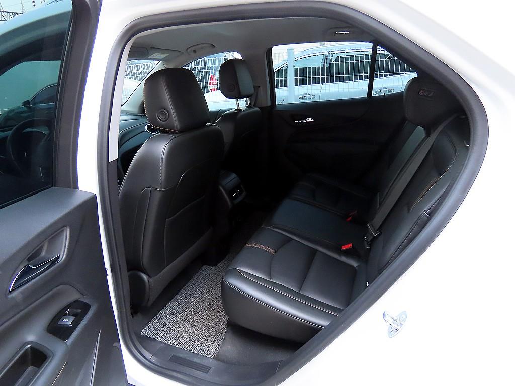 Chevrolet Equinox - Vista 6