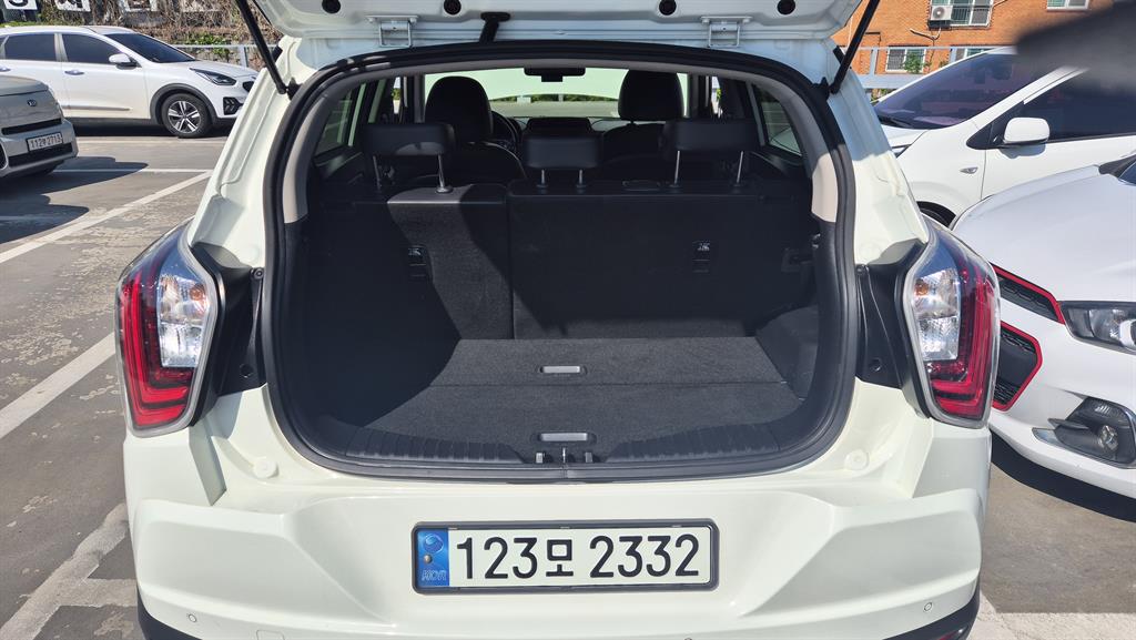 Ssangyong Tivoli 2022 Blanco - Importación desde Corea - HF Imports Iquique - Foto 18