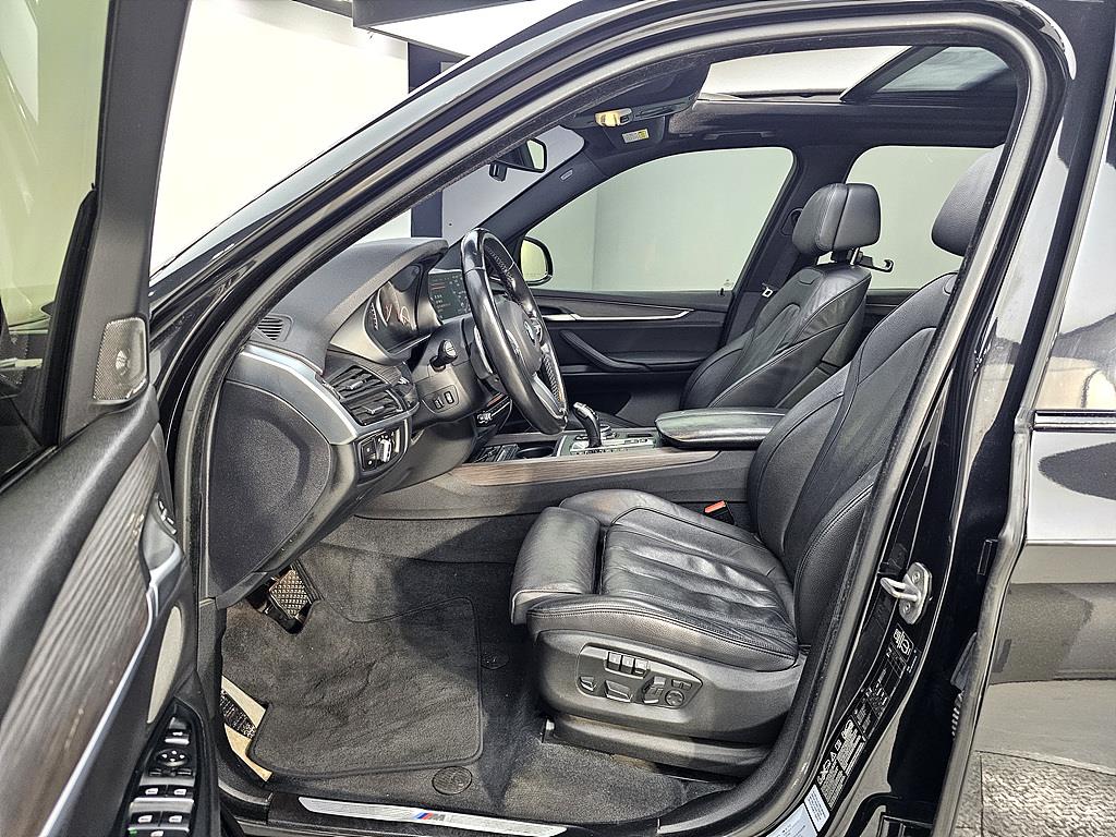 BMW X5 - Vista 8