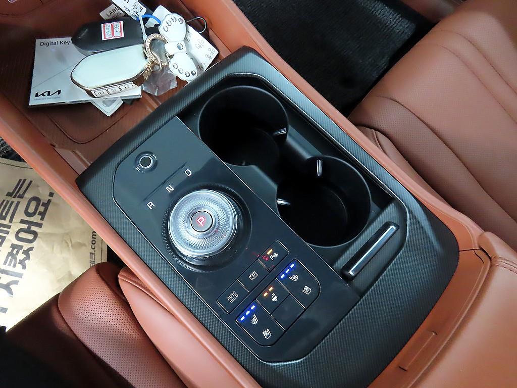 KIA K8 - Vista 10
