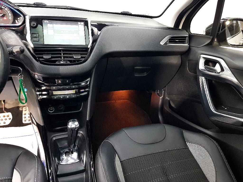 Peugeot 2008 - Vista 10