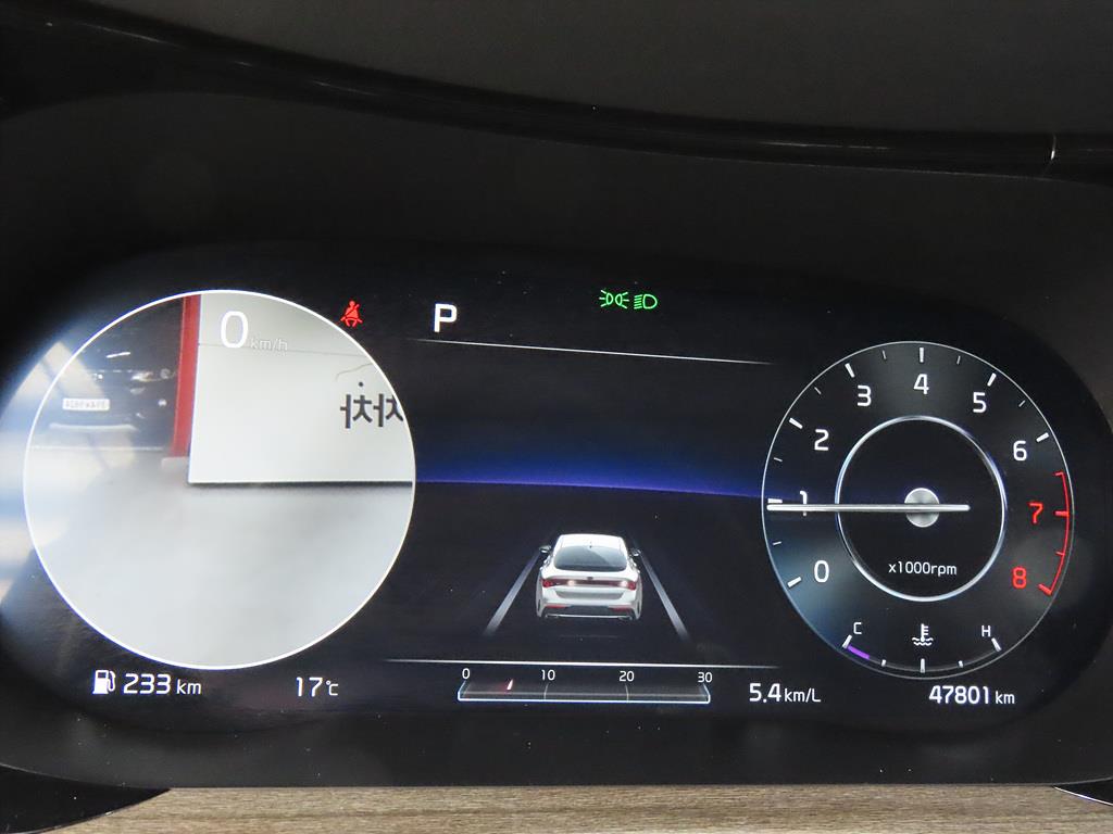 KIA K5 - Vista 10