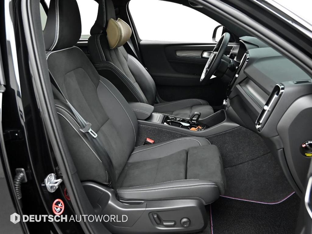 Volvo XC40 - Vista 10