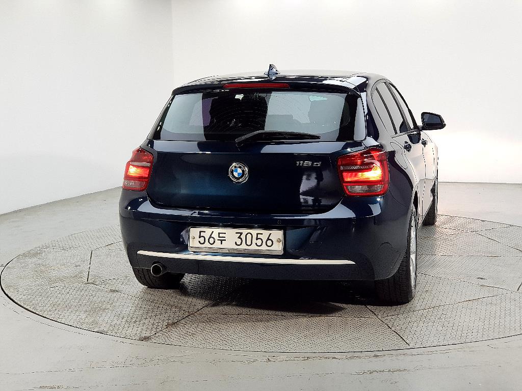 BMW 1 series - Vista 3