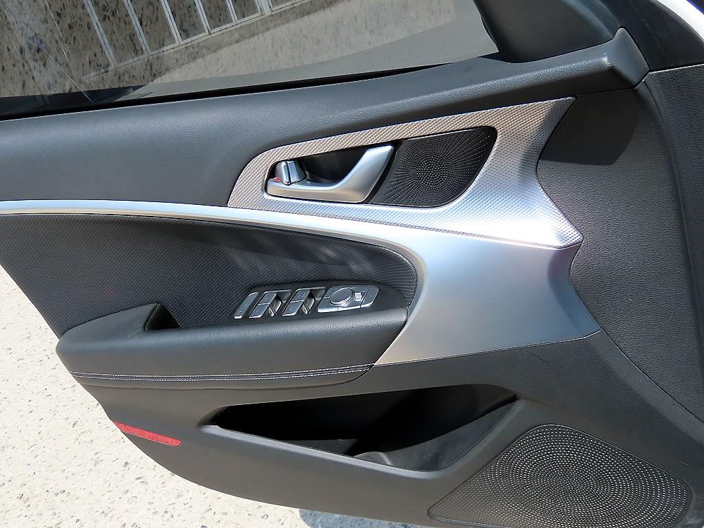 Genesis G70 - Vista 11