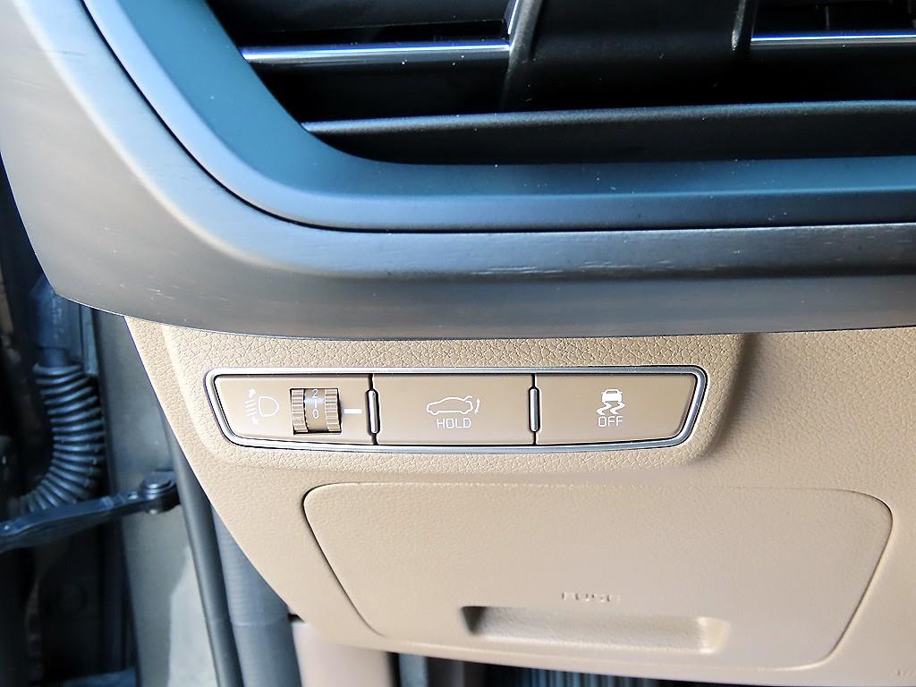 KIA K8 - Vista 12