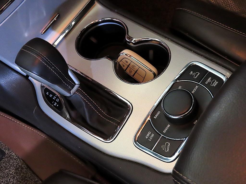 Jeep Cherokee - Vista 12