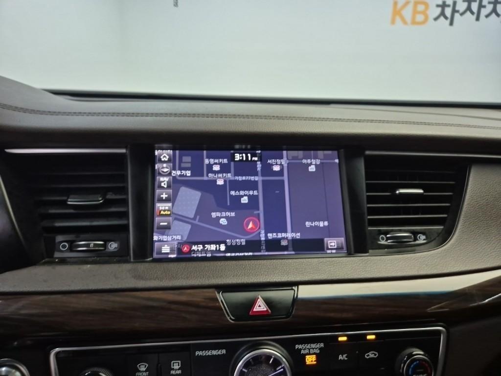 KIA K7 - Vista 9