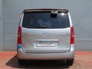 HYUNDAI Starex - Vista 8