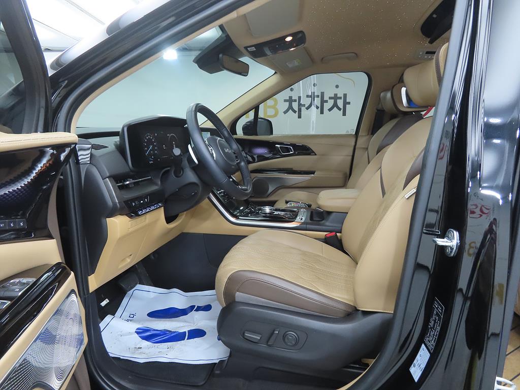 KIA Carnival - Vista 5