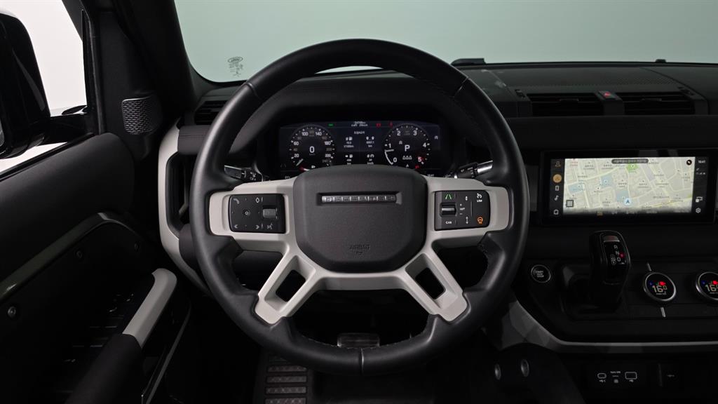 Land Rover Defender - Vista 12