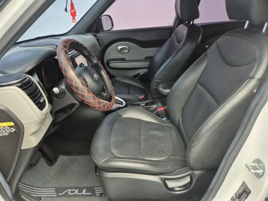 KIA Soul - Vista 10
