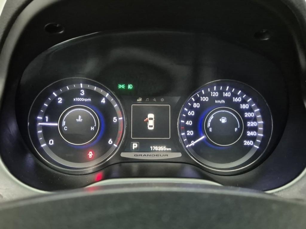 HYUNDAI Grandeur - Vista 6