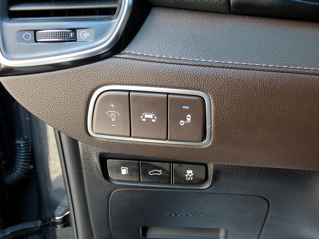 HYUNDAI Grandeur - Vista 12