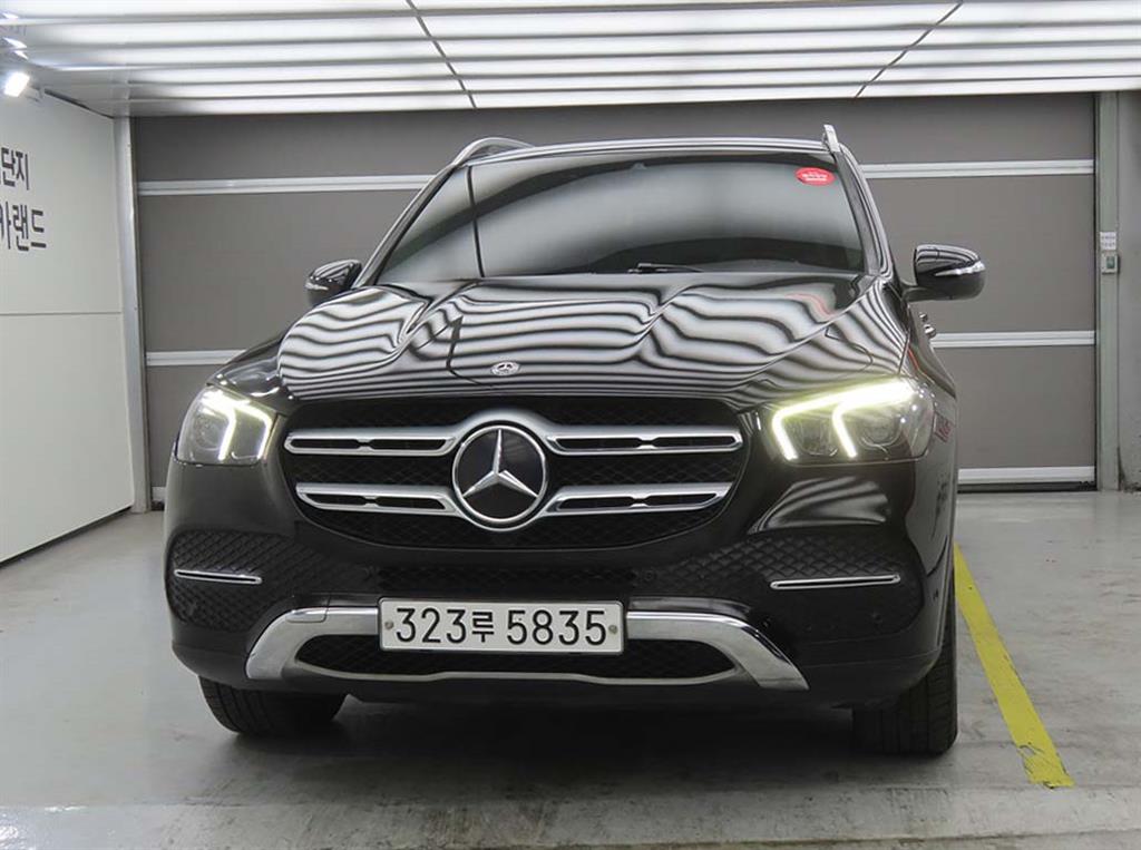 Mercedes Benz GLE Class - Vista 2