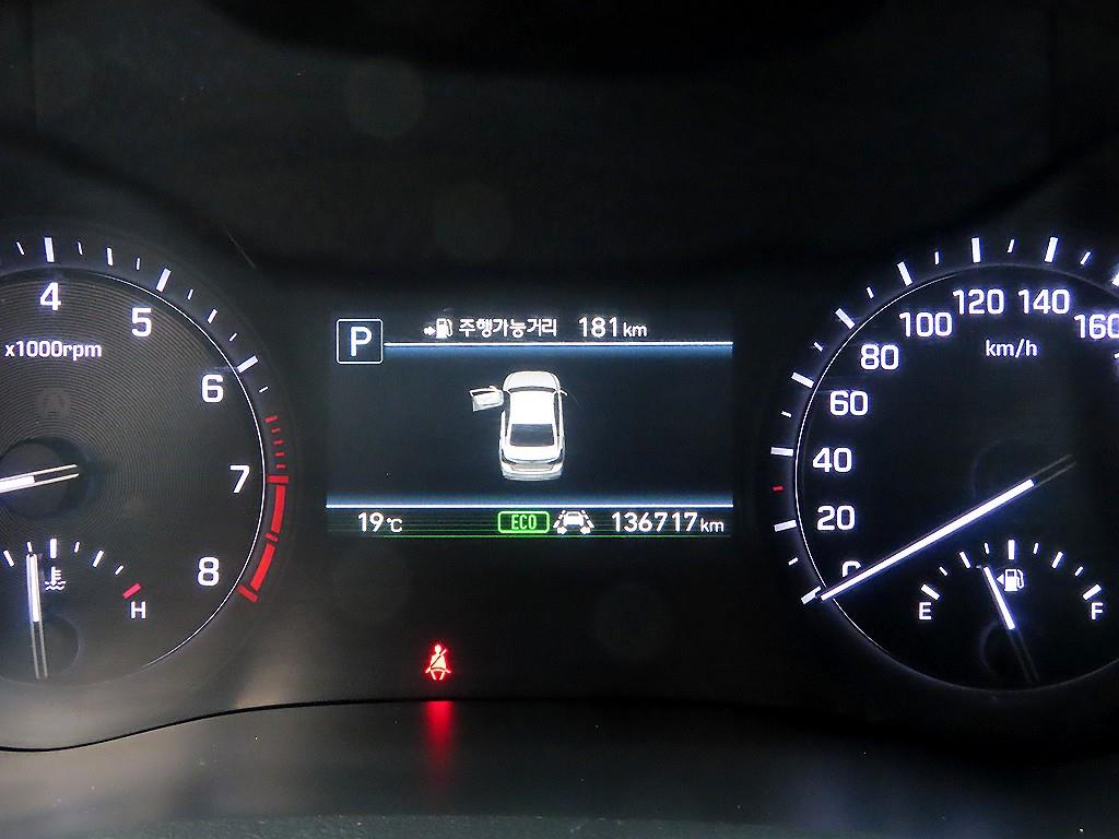 Genesis G80 - Vista 9