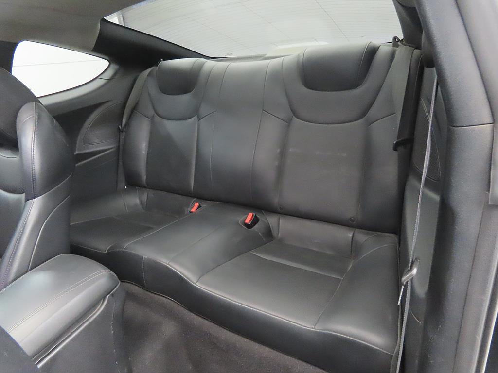 HYUNDAI Genesis - Vista 6