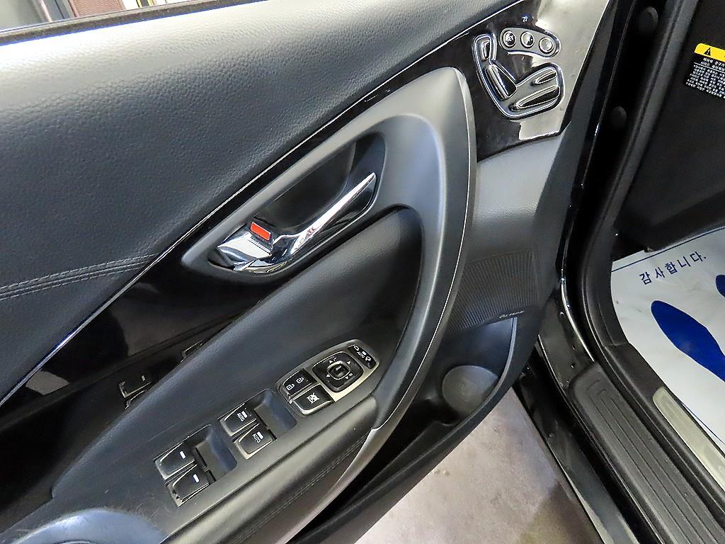 HYUNDAI Grandeur 2014 Negro - Importación desde Corea - HF Imports Iquique - Foto 13