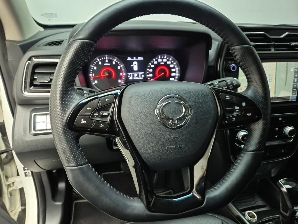 Ssangyong Tivoli - Vista 12