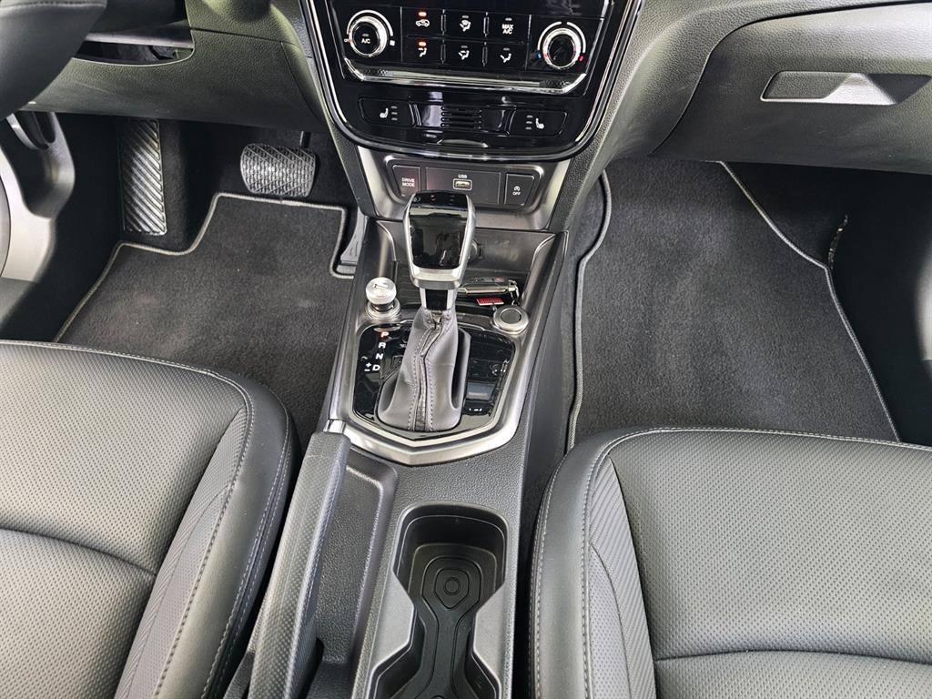 Ssangyong Tivoli - Vista 8