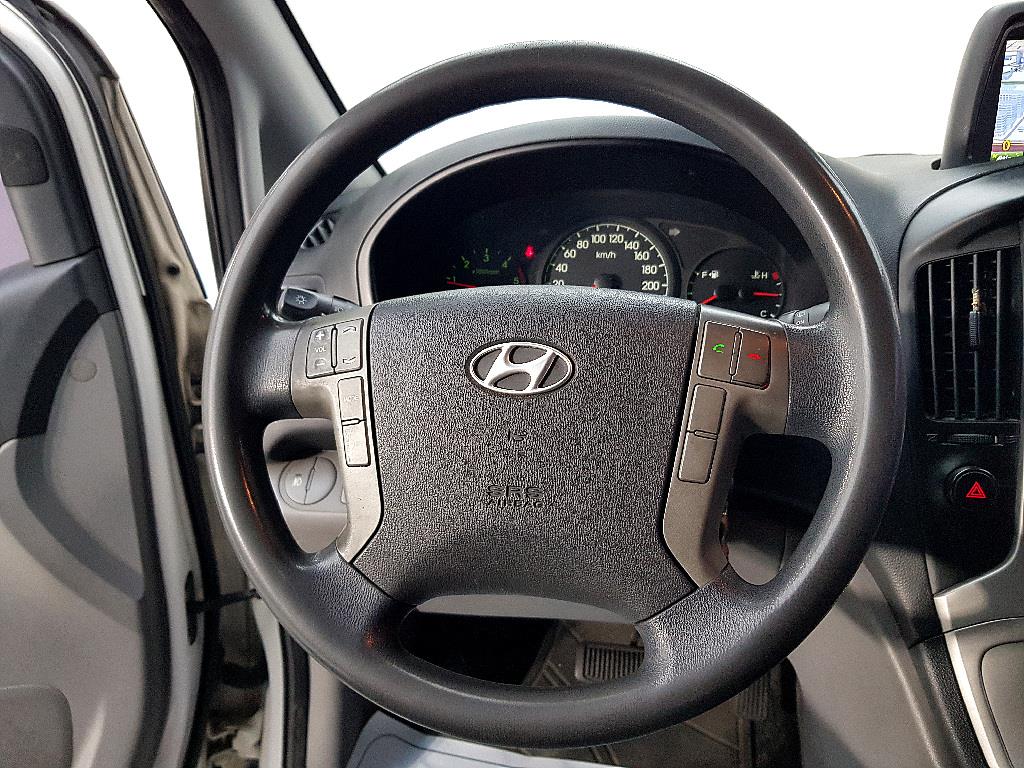 HYUNDAI Starex 2012 Blanco - Importación desde Corea - HF Imports Iquique - Foto 14