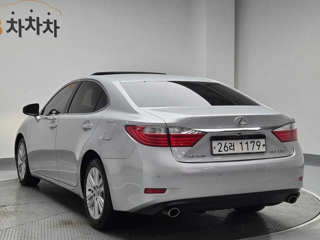 Lexus ES - Vista 2