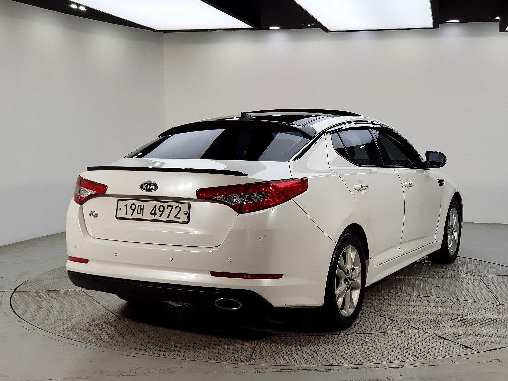 KIA K5 - Vista 4