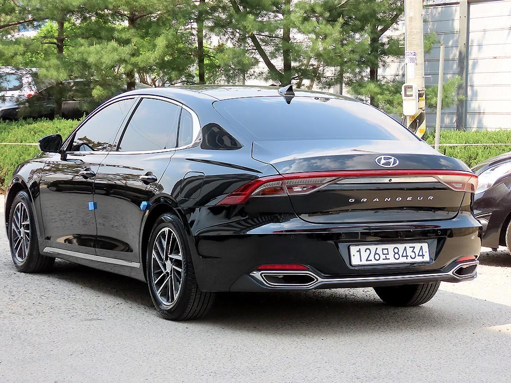 HYUNDAI Grandeur - Vista 3