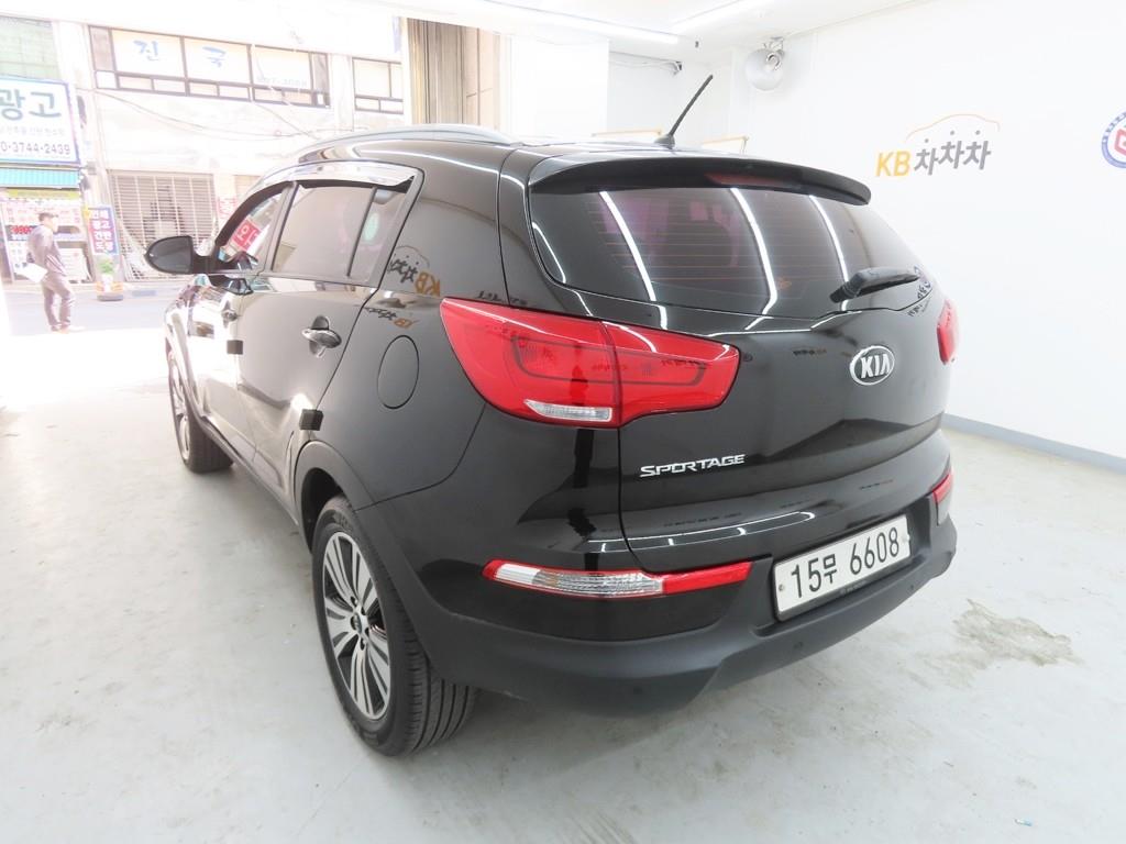 KIA Sportage - Vista 4