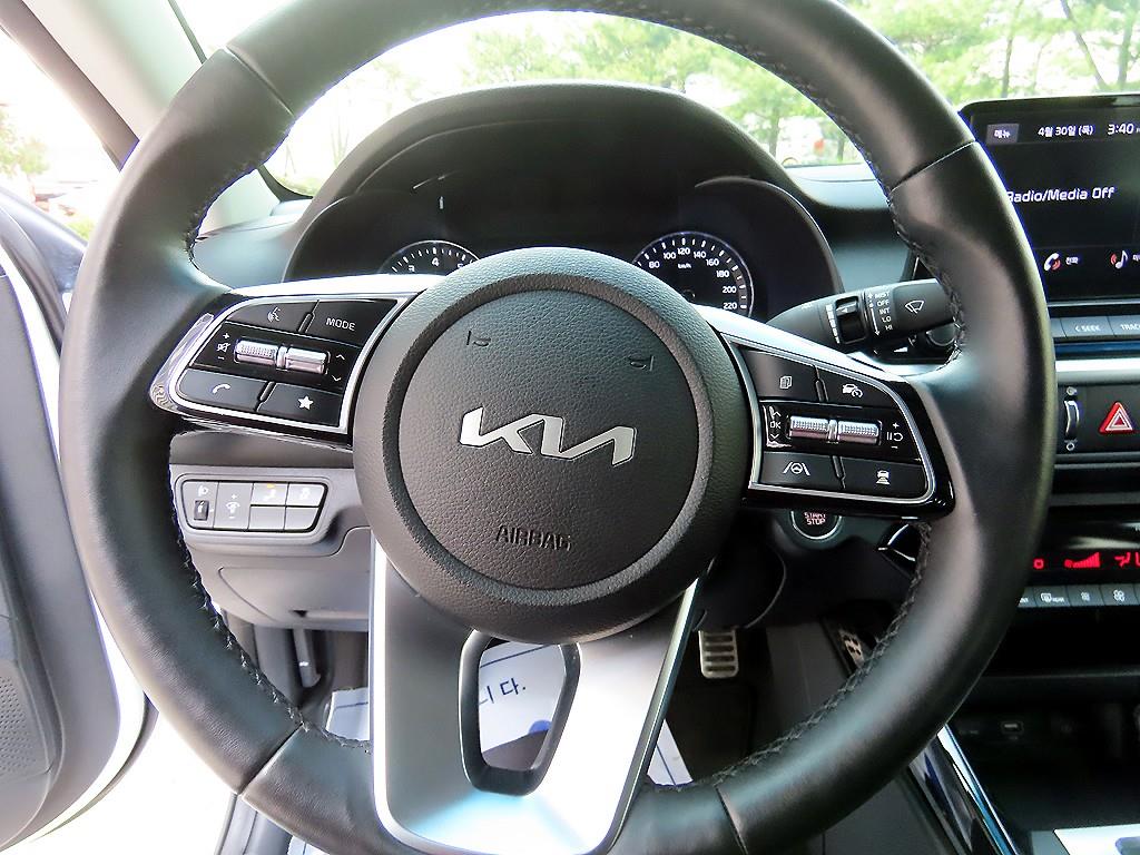 KIA K3 - Vista 8