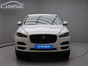 Jaguar F-PACE - Vista 2
