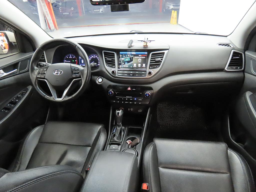 HYUNDAI Tucson - Vista 5