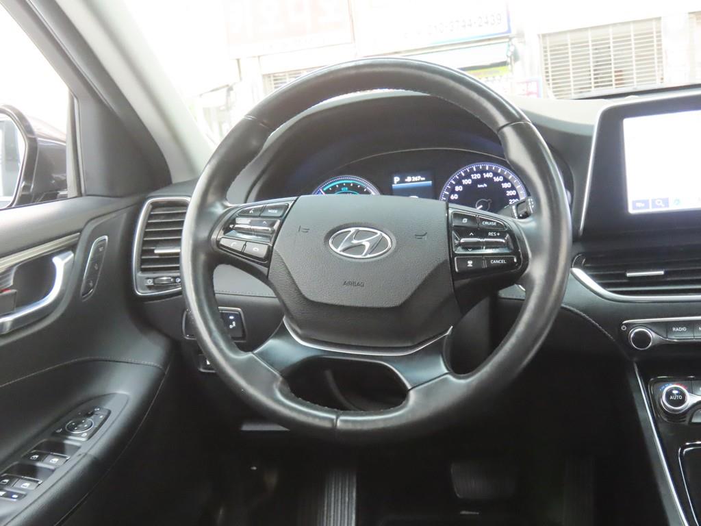 HYUNDAI Grandeur 2018 Gris - Importación desde Corea - HF Imports Iquique - Foto 17