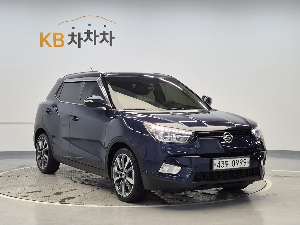 Ssangyong Tivoli - Vista 4