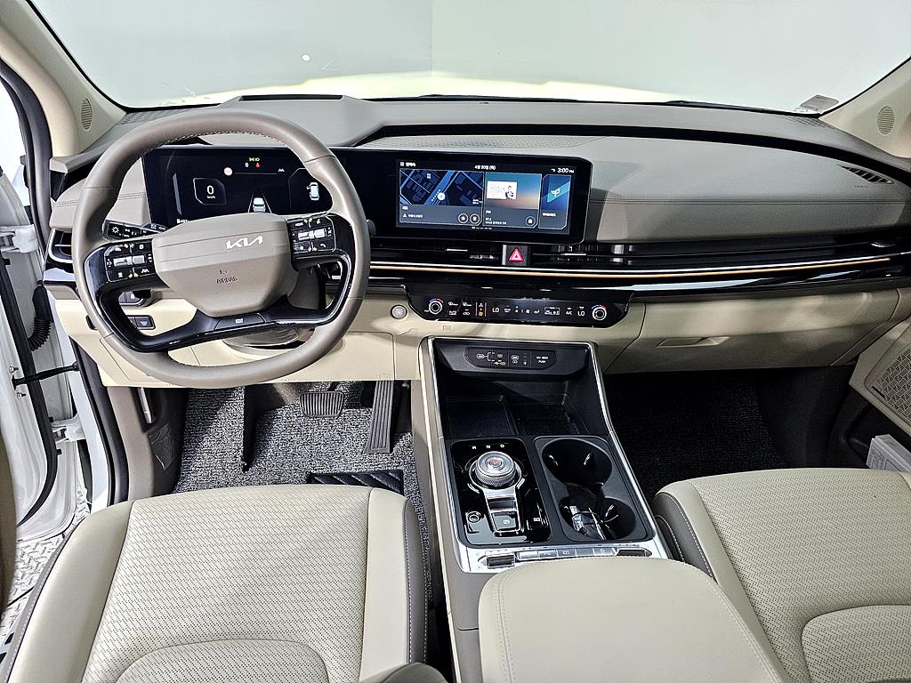 KIA Carnival - Vista 5