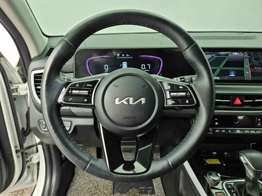 KIA Seltos - Vista 9